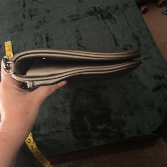 Tory Burch Gun-Metal Large Shoulder Bag/Purse - Picture 10 of 11